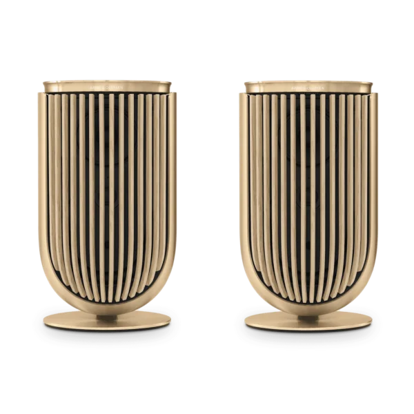 Enceinte sans fil haut de gamme Bang & Olufsen Beolab 8 Gold Tone chez Esprit Grand Théâtre à Bordeaux.